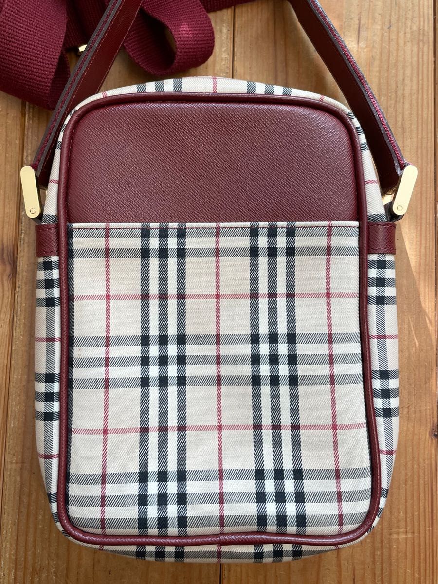 【美品】希少品　バーバリー BURBERRY ノバチェック ショルダーバッグ　ボルドー　販売終了品　ロゴ刻印タイプ