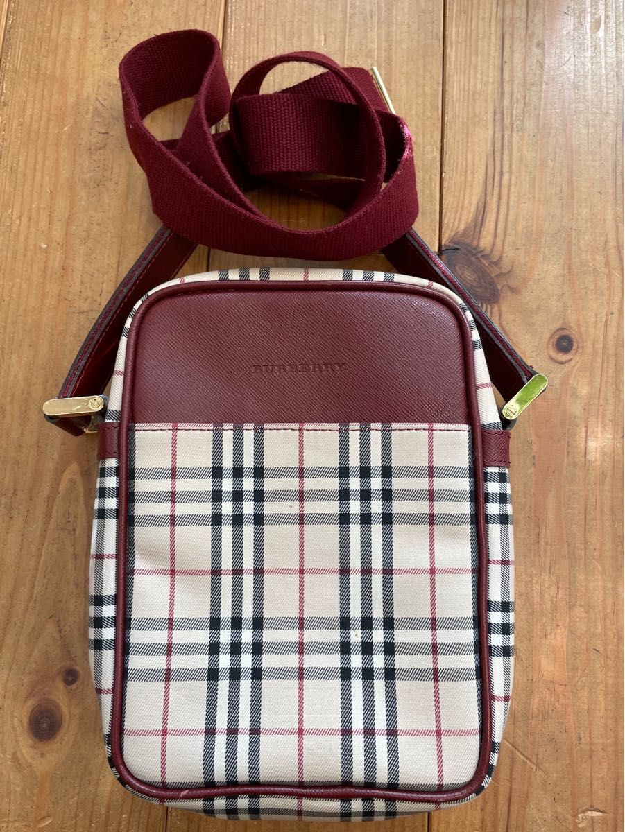 【美品】希少品　バーバリー BURBERRY ノバチェック ショルダーバッグ　ボルドー　販売終了品　ロゴ刻印タイプ