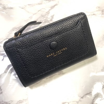 [1 goods limit ] Mark Jacobs purse black black Gold MARC BY MARC JACOBS #B258