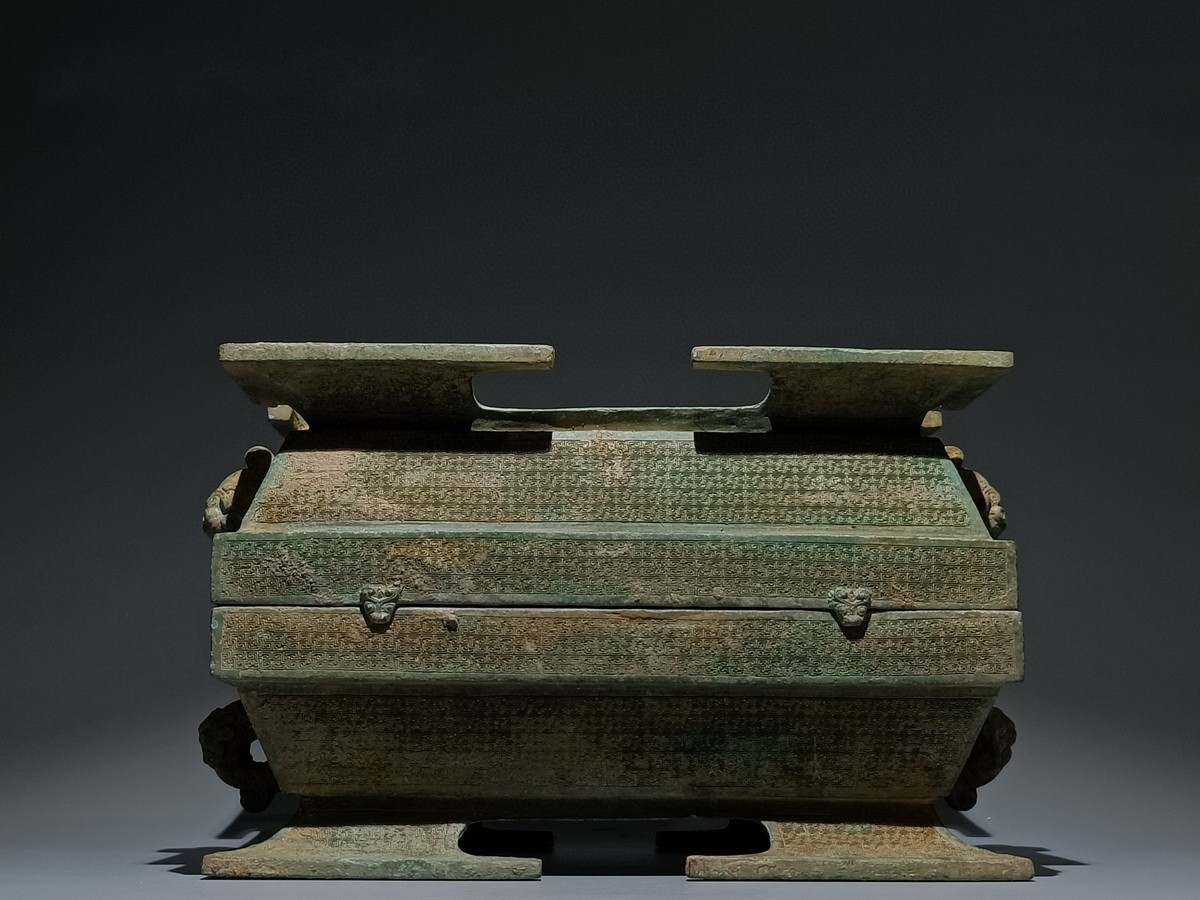 ◆明神◆極上珍品・中国・戦漢時代・青銅器・雲雷紋方尊・礼器・非常に良い状態・中国古美術・古賞物・古董品
