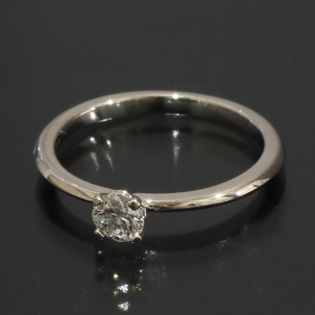 ティファニー 指輪 リング トゥルー 0.22ct PT950 8号 D9797-