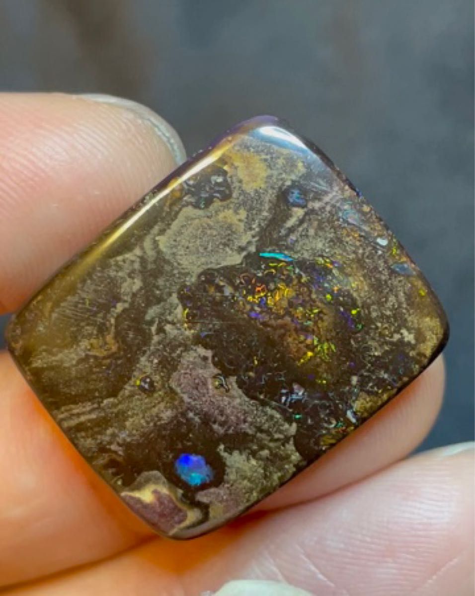 40ct ボルダーオパール マルチカラー opal 天然 ルース