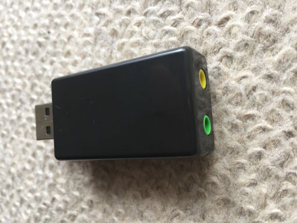 USB オーディオ変換ケーブル (USB A -3.5mmミニプラグ スピーカー+マイク) PC外部サウンドカード 多用途オーディオアダプタ 7.1chの画像2