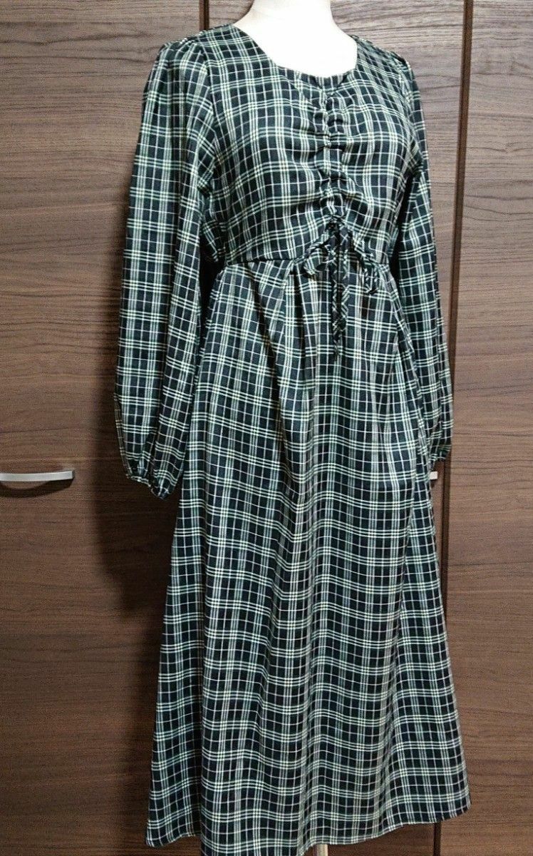新品未使用タグ付 チェック柄ロングワンピース グリーン|PayPayフリマ