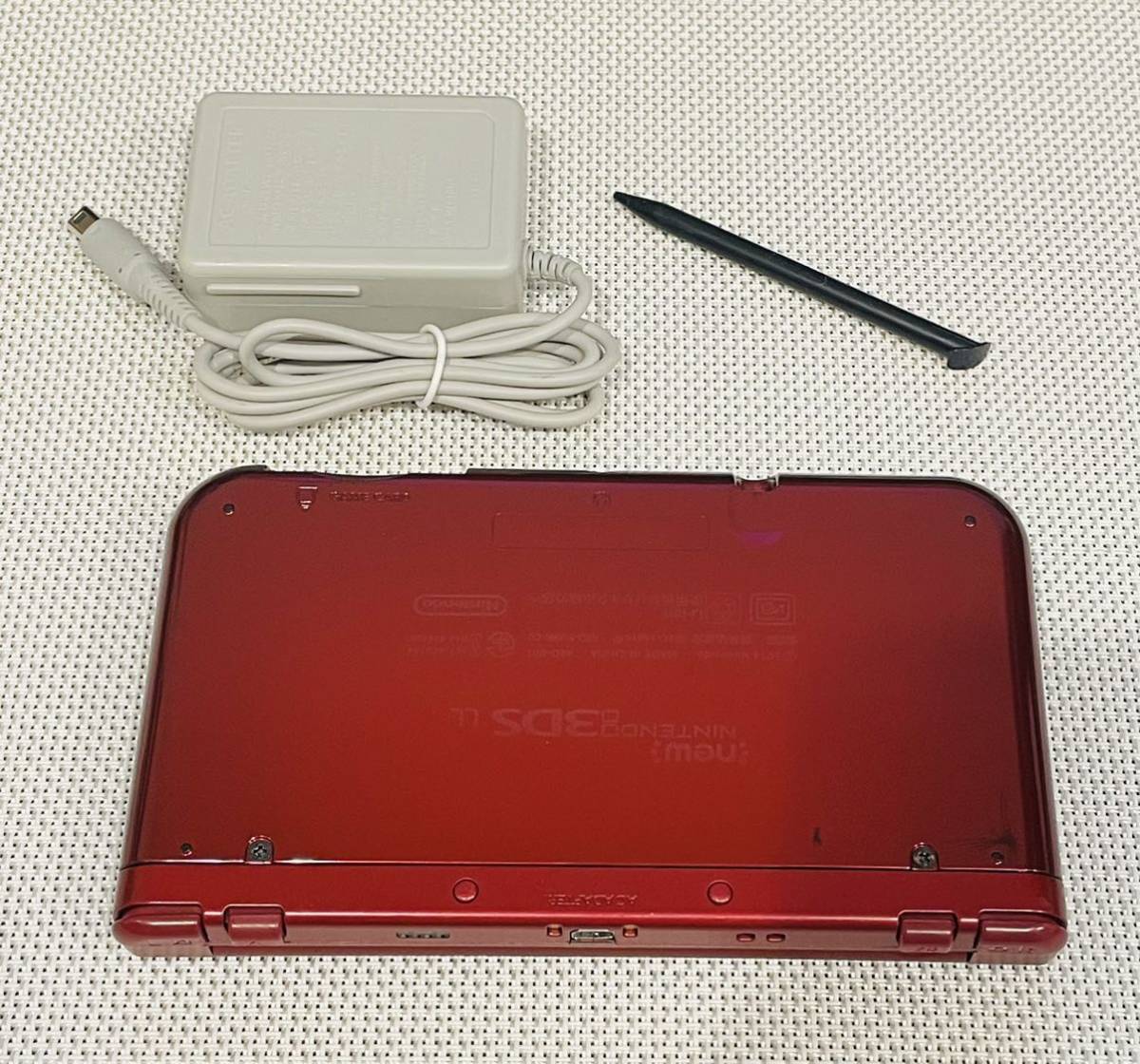 Newニンテンドー3DS LL メタリックレッド 本体動作品 送料無料 付属品