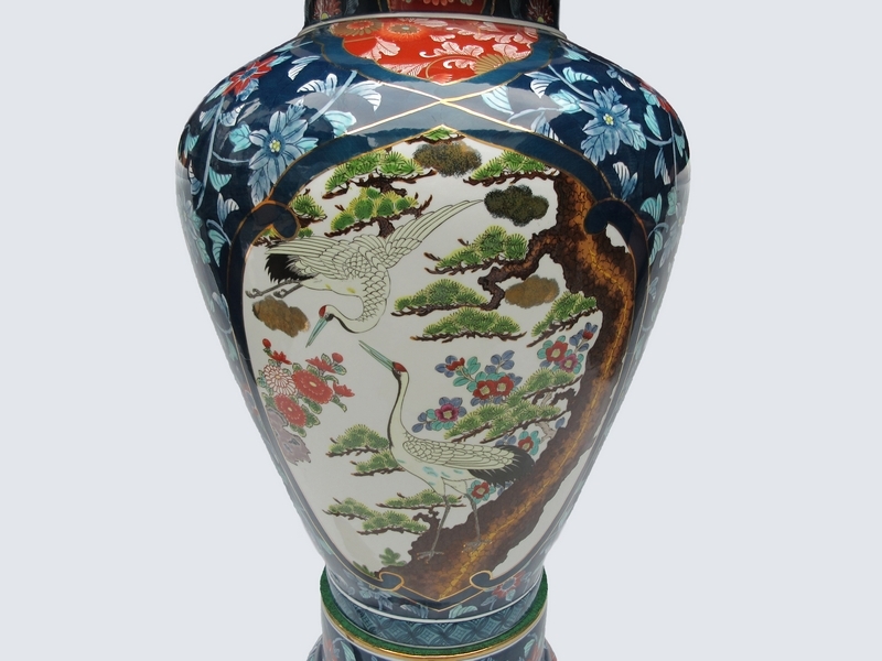 沈香壺 有田焼■金龍窯 博山作 三段壺 特大[h約115cm]色絵花鳥[御所車 鶴松 菊花 鳳凰 南蛮船]飾壺■ 花瓶 札付 伝統工芸 古美術 №8542■_画像6