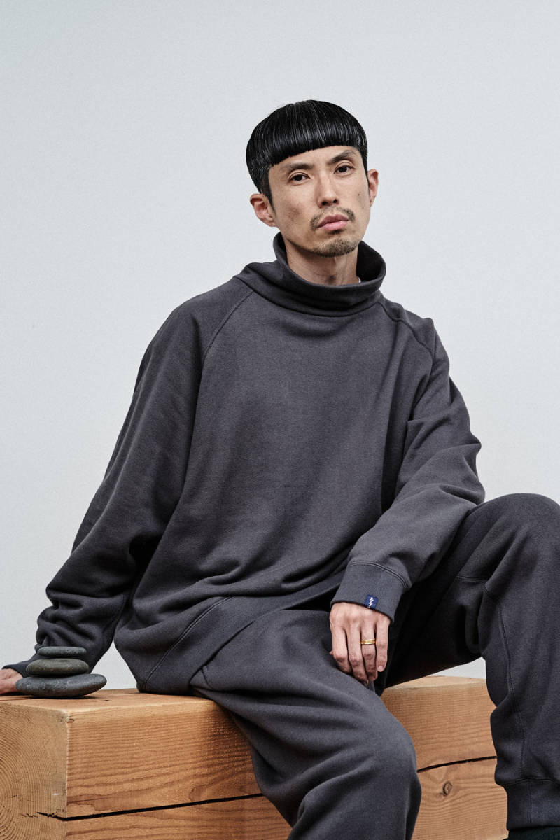 人気の贈り物が大集合 Graphpaper(グラフペーパー) LOOPWHEELER for GP Hi-Neck Sweat 男性用 人気の贈り物が大集合 Graphpaper(グラフペーパー) LOOPWHEELER for GP Hi-Neck Sweat 男性用