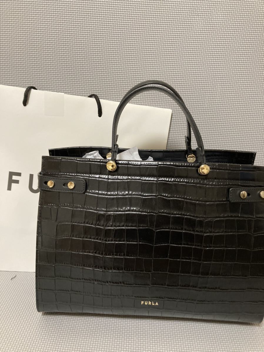 FURLA レディ　M　ダブルハンドル　ハンドバック_画像3