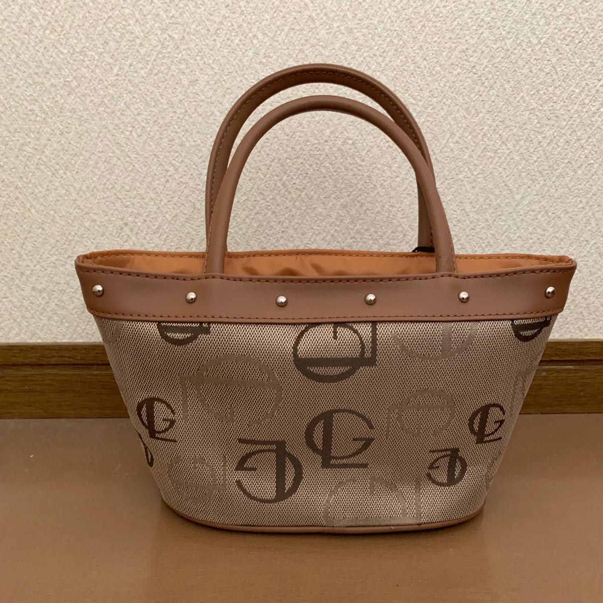 最大54%オフ! 美品Guy Laroche 大容量トートバッグ レディース