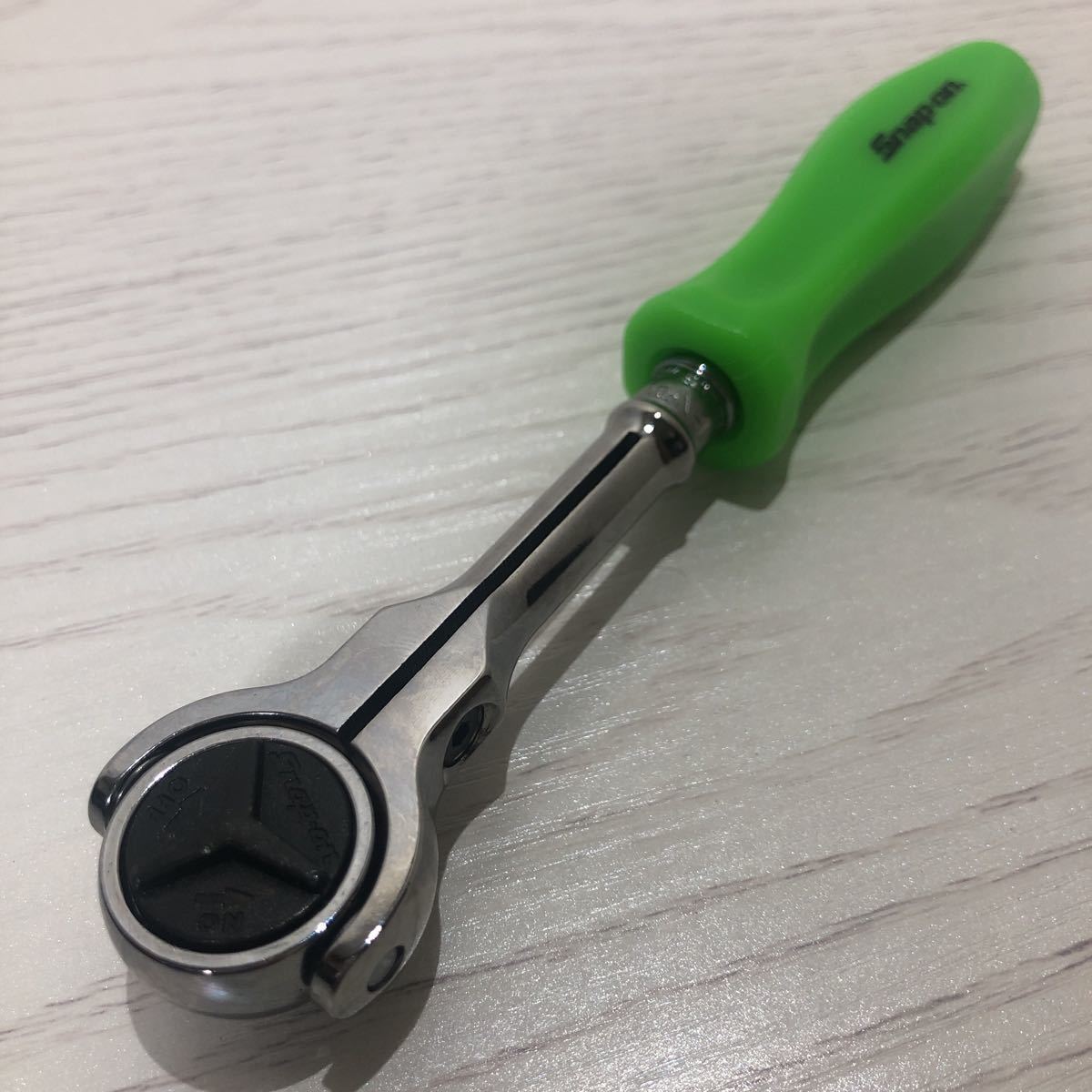 新品 スナップオン 1/4 スイベルラチェット THNFD72 Snap-on 新品 スナップオン 1/4 スイベルラチェット THNFD72 Snap-on
