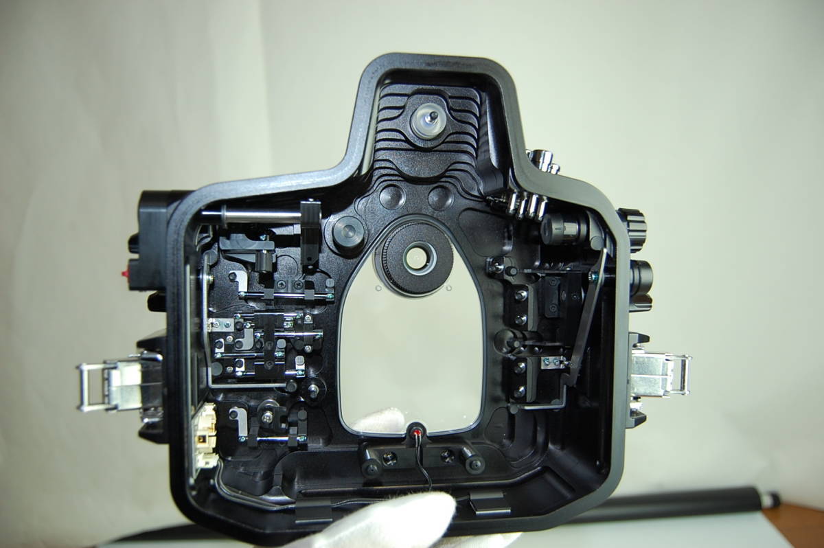 未使用展示品　SEA&SEA MDX-D500　水中 カメラハウジング Nikon ニコン カメラ D500 用 　0.5× ファインダー 付き ハウジング 撮影機材_画像6