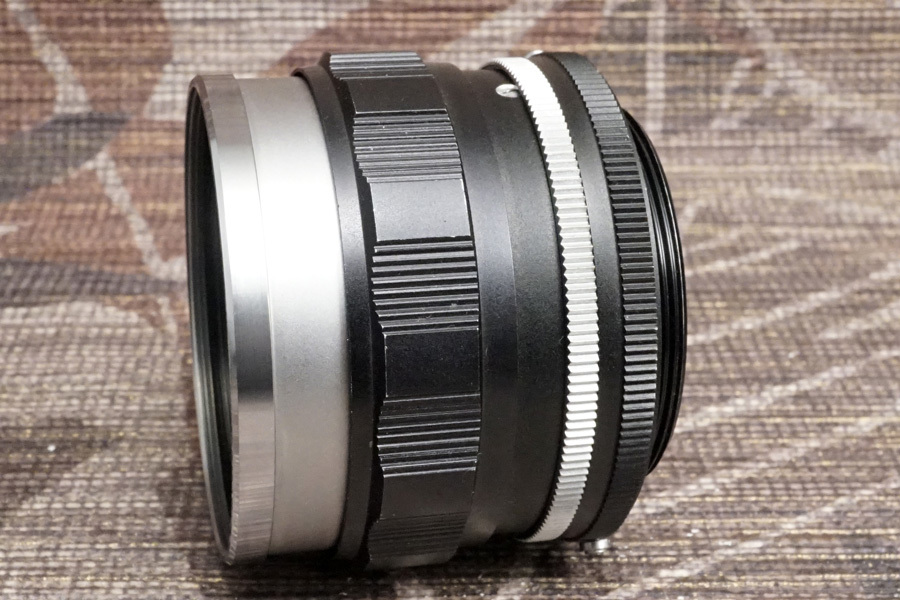 Kuribayashi (栗林写真工業)　標準レンズ　C.C. Petri Orikkor 50mm/f2（超美品/整備済）M42：少しだけ希少な前期型ブル〜のコーティング層_ピント合わせは極軽いチカラだけで微動可能