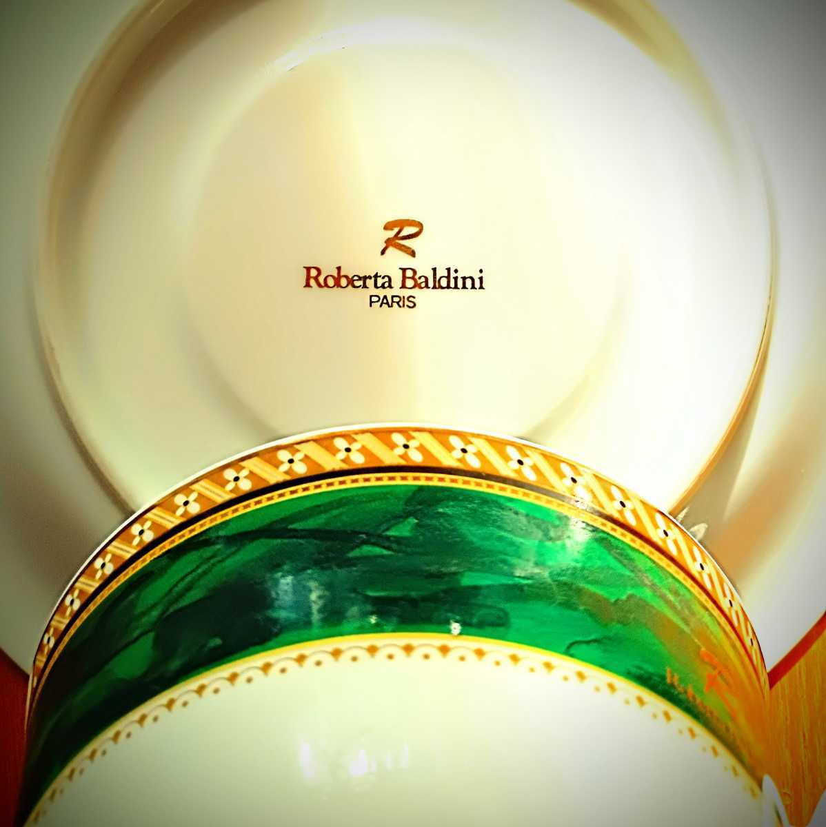 美品　ROBERTA Baldini　フランスの気品香るティーカップ2組1セット　