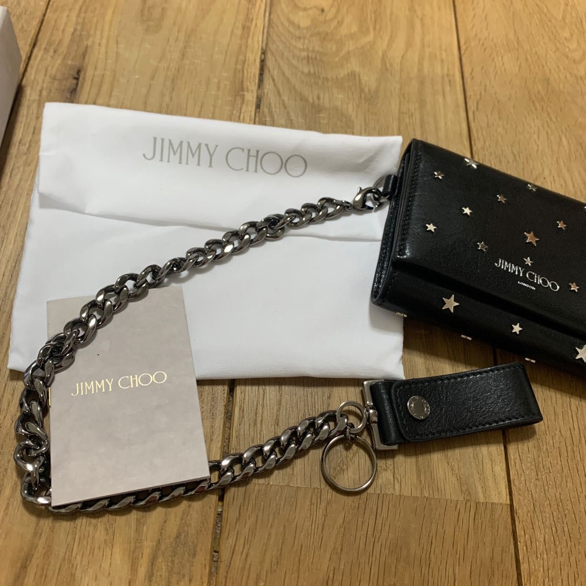 未使用 ジミーチュウ チェーン付きレザーウォレット(ブラック 未使用 ジミーチュウ チェーン付きレザーウォレット(ブラック