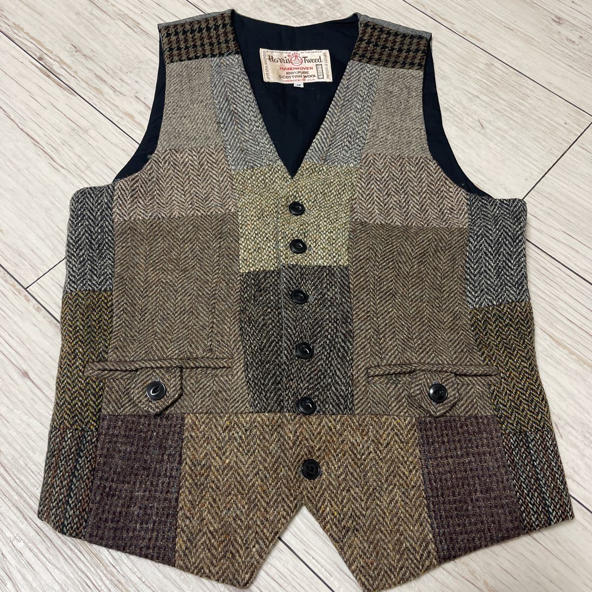 新しいエルメス 良品 80s Harris Tweed ハリスツイード ジレベスト Mサイズ パッチワークベスト Mサイズ 新しいエルメス 良品 80s Harris Tweed ハリスツイード ジレベスト Mサイズ パッチワークベスト Mサイズ