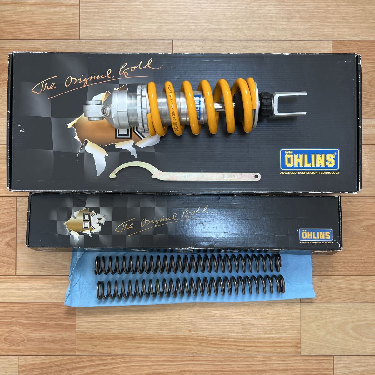 大規模セール オーリンズ:Ohlins MT-09 FZ-09 2015-2018 リアショック