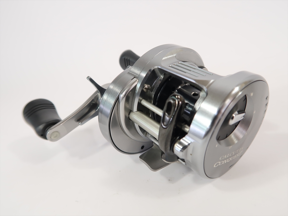 シマノ 19 カルカッタ コンクエスト DC 200 右ハンドル SHIMANO