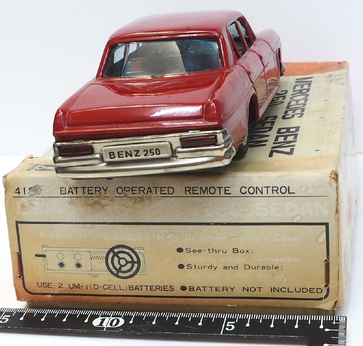 旧バンダイ【Mercedes Benz 250メルセデス ベンツ 赤 リモコン欠】ブリキ ミニチュア自動車 tin toy car 萬代屋BC BANDAI赤箱【箱付】0093_画像4