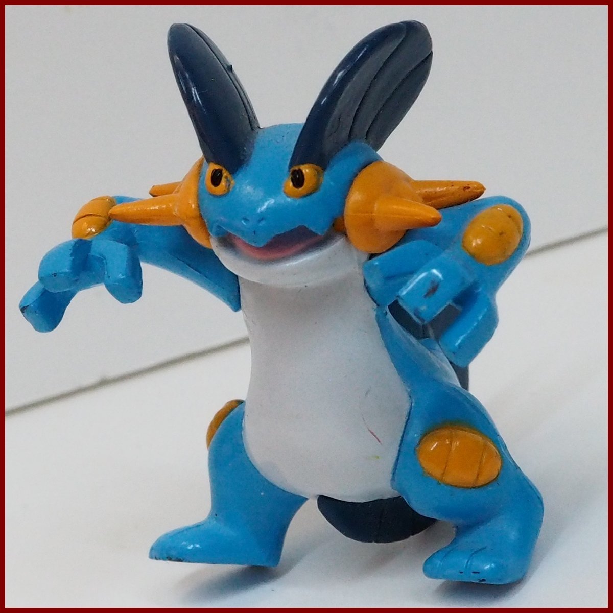 ポケモン【ラグラージ】台座欠品 ガシャポン?ミニフィギュア■ポケトモンスターBANDAIバンダイ【中古】送料込_画像１