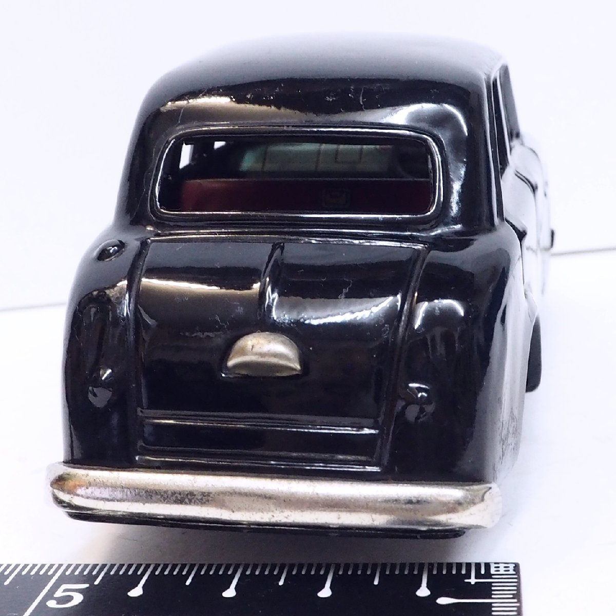 萬代屋【DATSUN sedan 1000ダットサン セダン 黒ブラック】ブリキtin toy car自動車ミニカー 日産■BC BANDAI赤箱バンダイ【本体のみ】0066_画像4