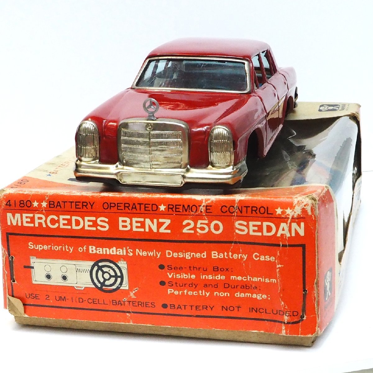 爆売り！】 旧バンダイ【Mercedes Benz 250メルセデス ベンツ 赤
