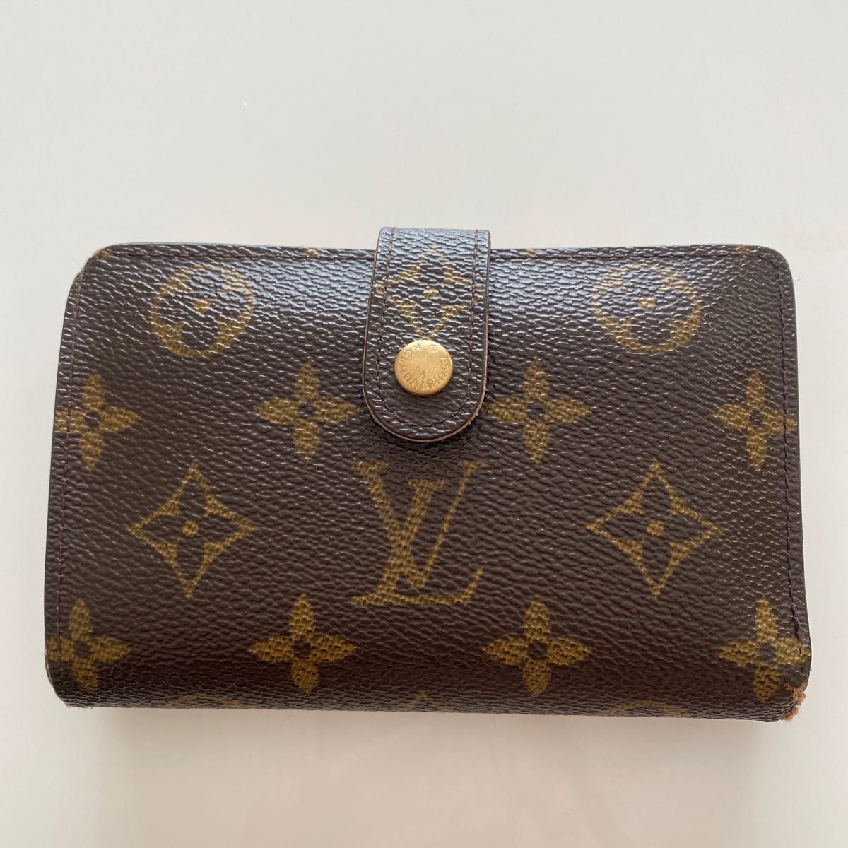 LOUIS VUITTON   ルイ・ヴィトン 二つ折り　がま口　財布