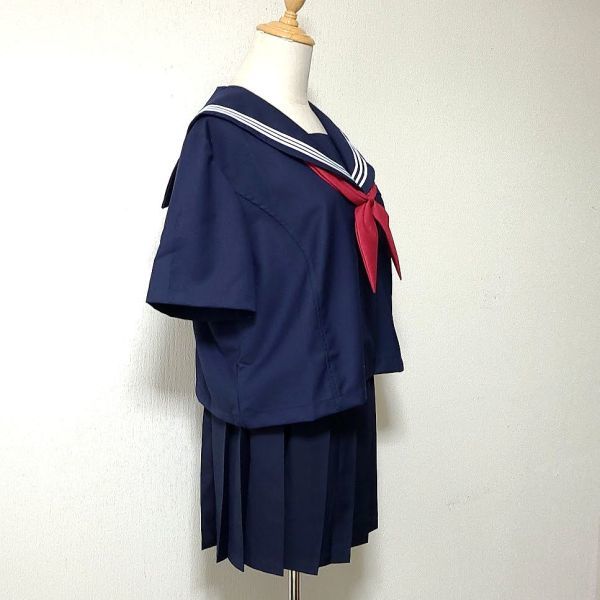 【大きいサイズ6L】本格派 女子高生 制服コスプレ 夏服 半袖セーラー服 JK スクールスカート 女装用にも最適サイズ 未使用品の画像3