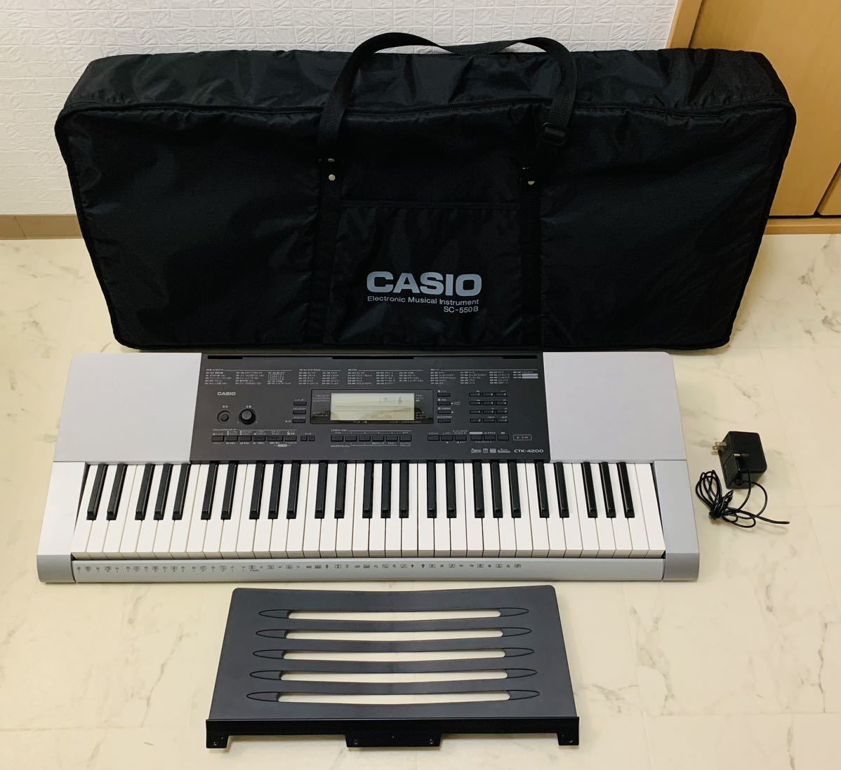 カシオ CASIO 電子キーボード ベーシックキーボード サンプリング USB タッチレスポンス GENERAL MIDI 型番：CTK-4200 動ok 電子ピアノ_画像1