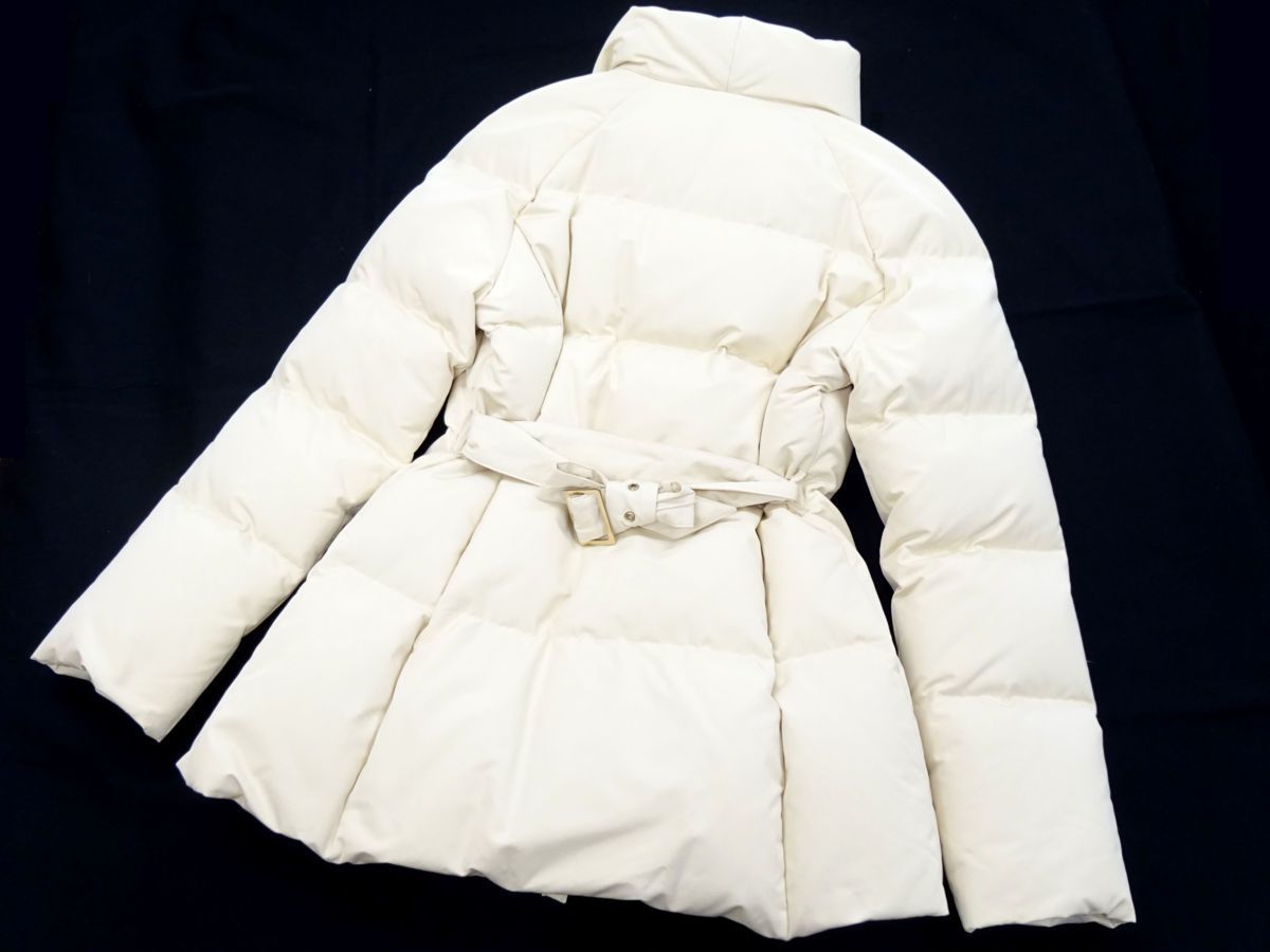 [ unused ] Ferragamo Ferragamo down jacket 46 lady's domestic regular beige / eggshell white raw . Italy made belt attaching gun chi-ni