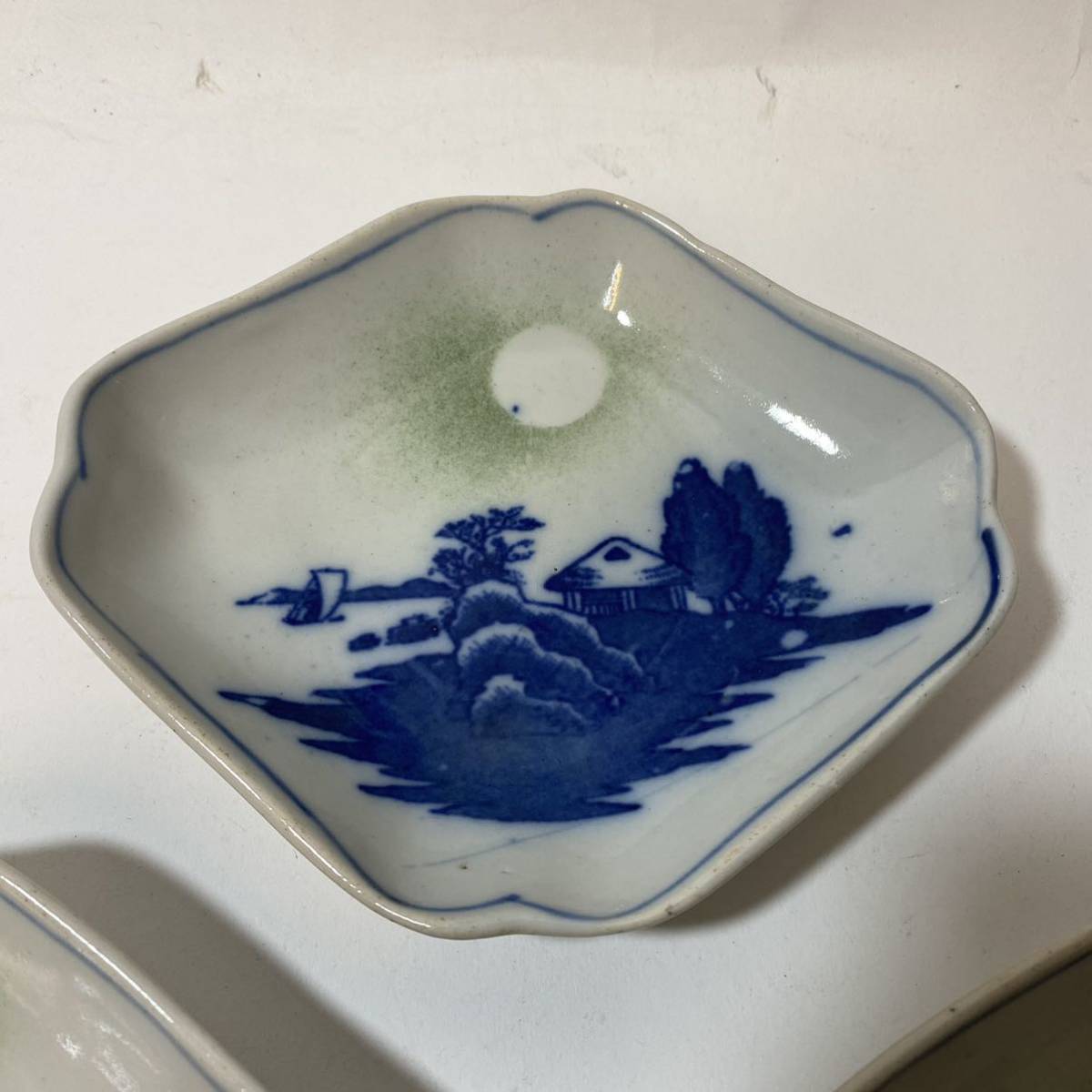 古伊万里 染付 ひし型 皿 菱型 変形 八角 皿 印判 山水 3枚 骨董 古伊万里 染付 ひし型 皿 菱型 変形 八角 皿 印判 山水 3枚 骨董