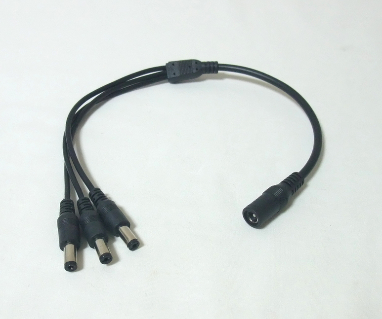  outer diameter 5.5mm inside diameter 2.1mm size DC power supply 3 sharing cable ( new goods )