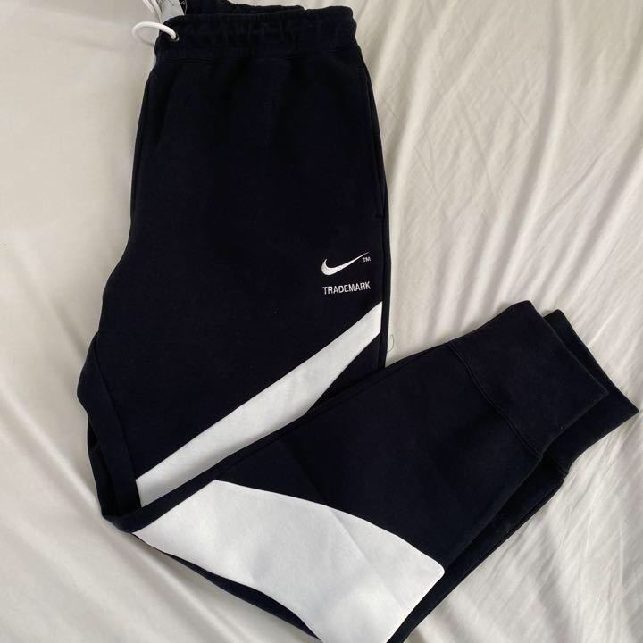 新品】Lサイズ ナイキ NIKE スウェット セットアップ パーカー 新品】Lサイズ ナイキ NIKE スウェット セットアップ パーカー
