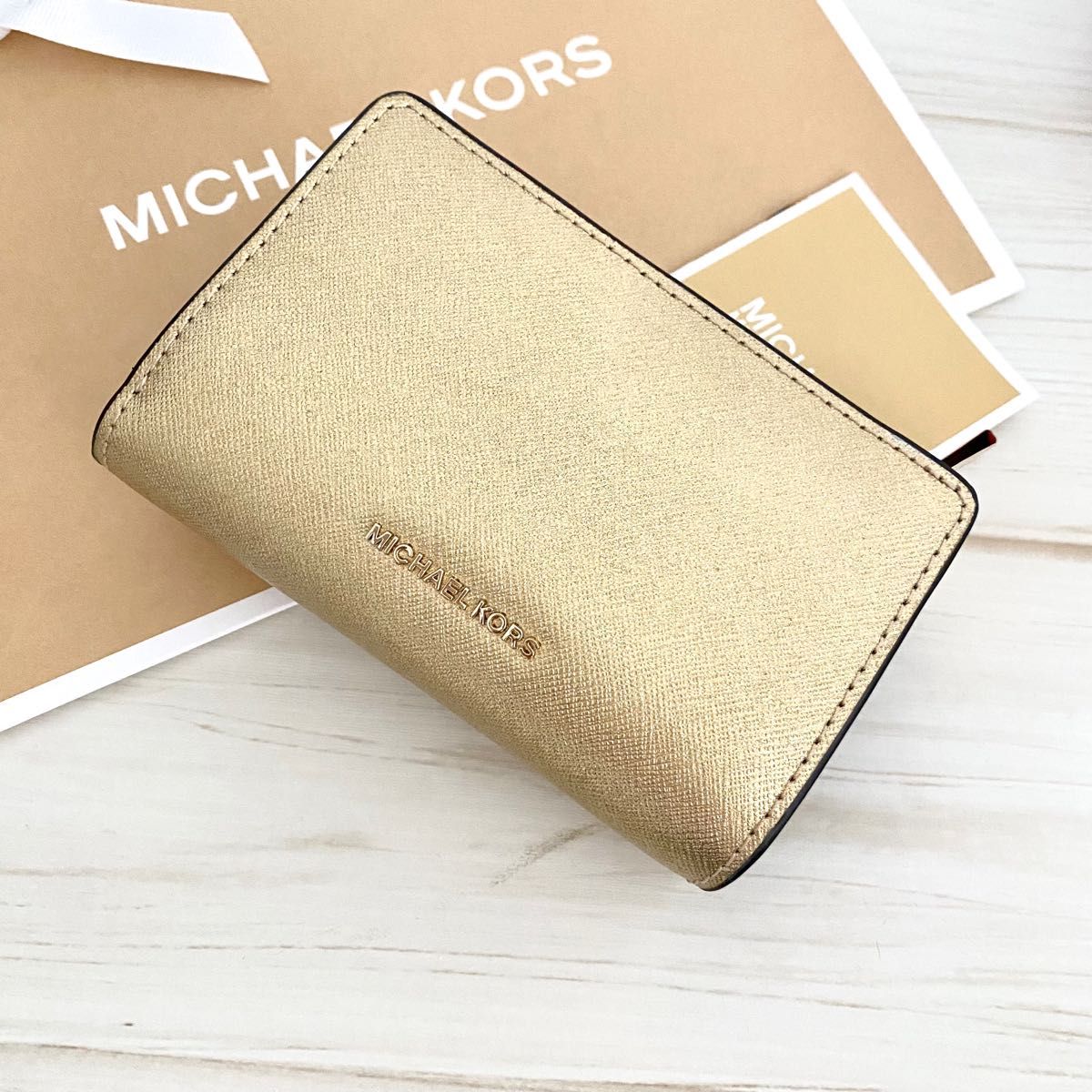 MICHAEL KORS メタリックゴールド