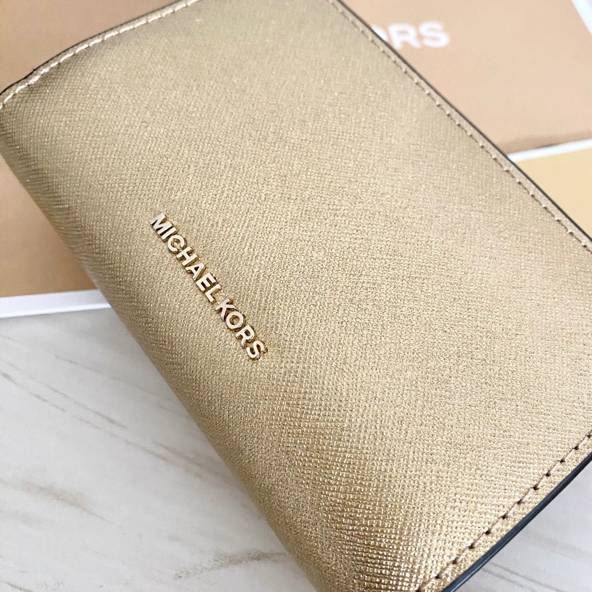 新品 MICHAEL KORS マイケルコース 折り財布 ゴールド 金色 4