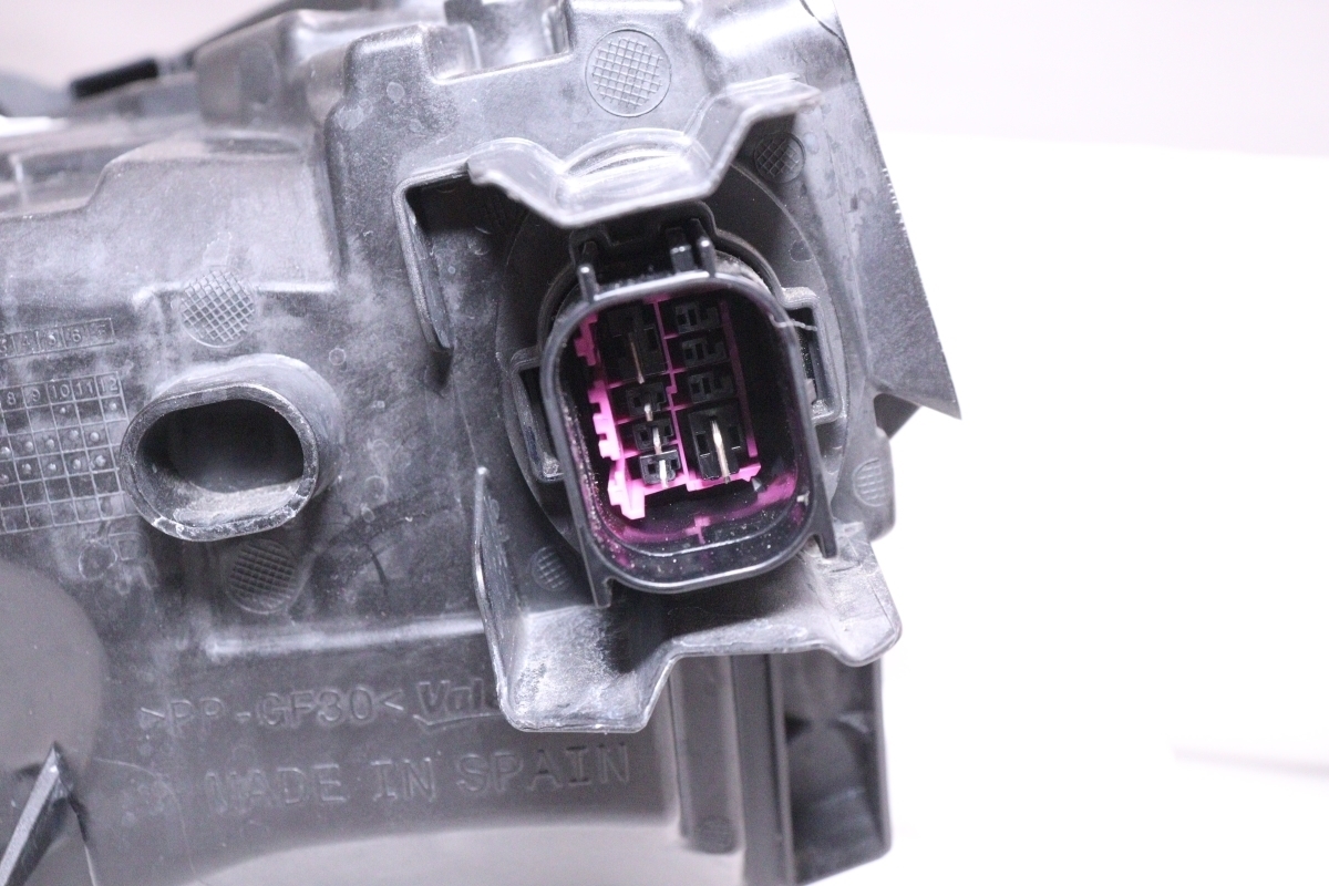 2X-393☆極上品☆LED 8Y アウディA3☆右ヘッドライト 8Y0 AUDI