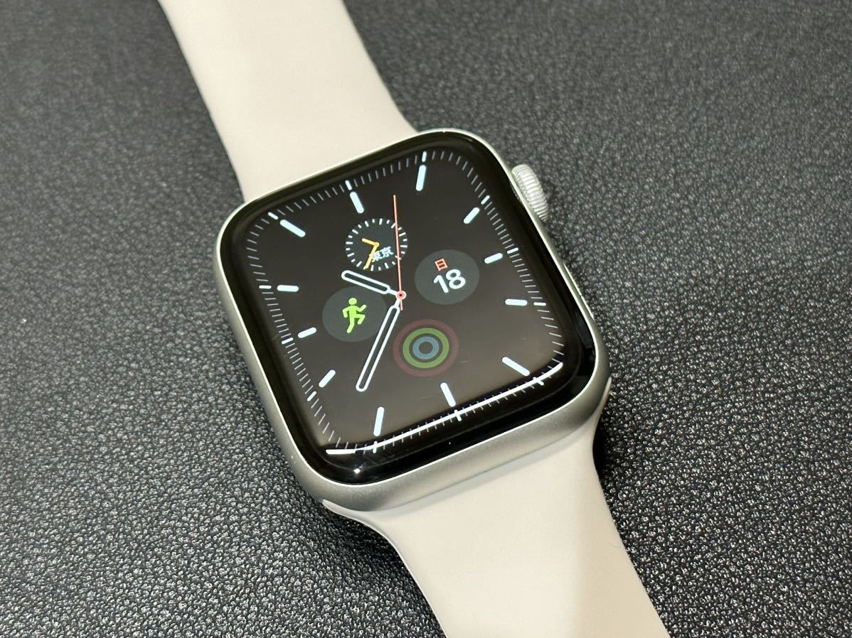 Apple Watch Series5 mm GPSモデル アルミシルバー