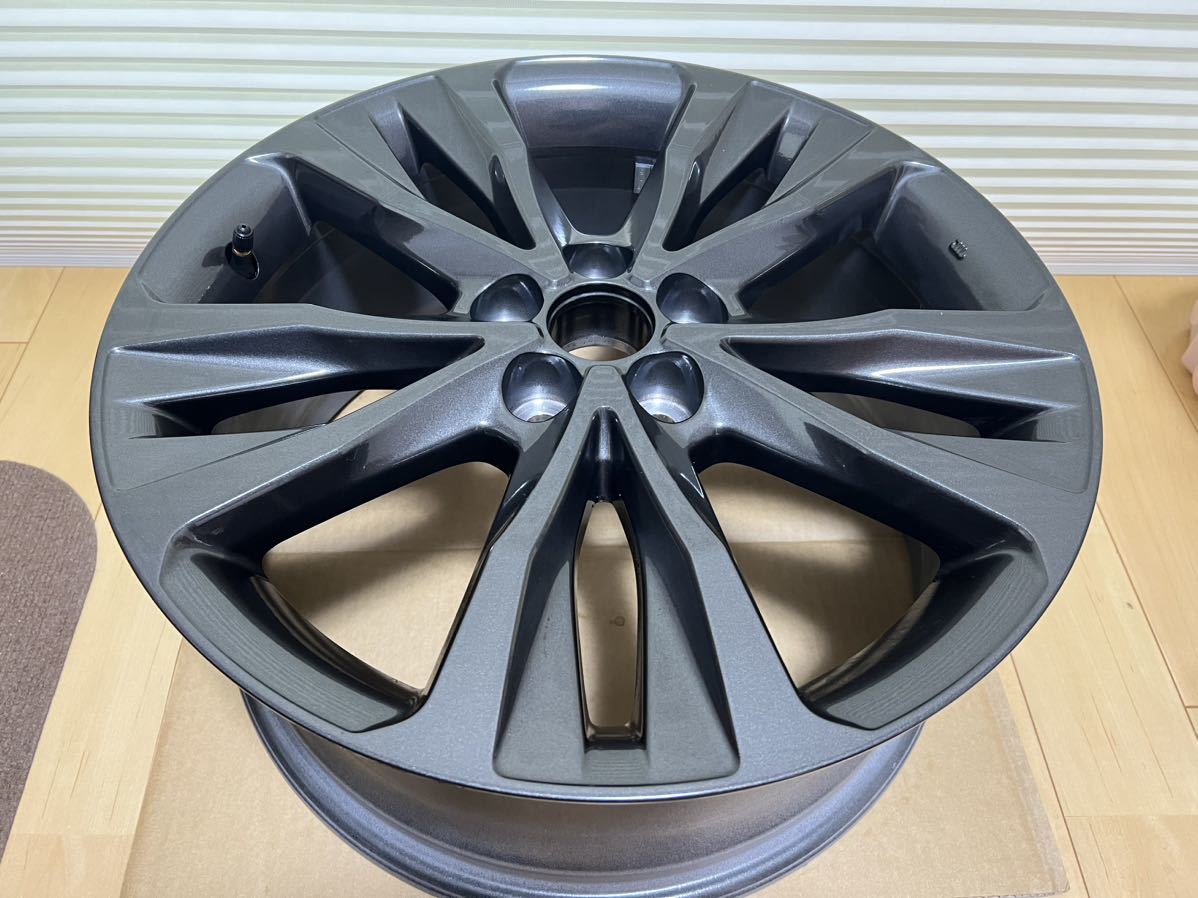 ☆送料無料☆新車☆カローラツーリング純正 ホイール TOYOTA トヨタ