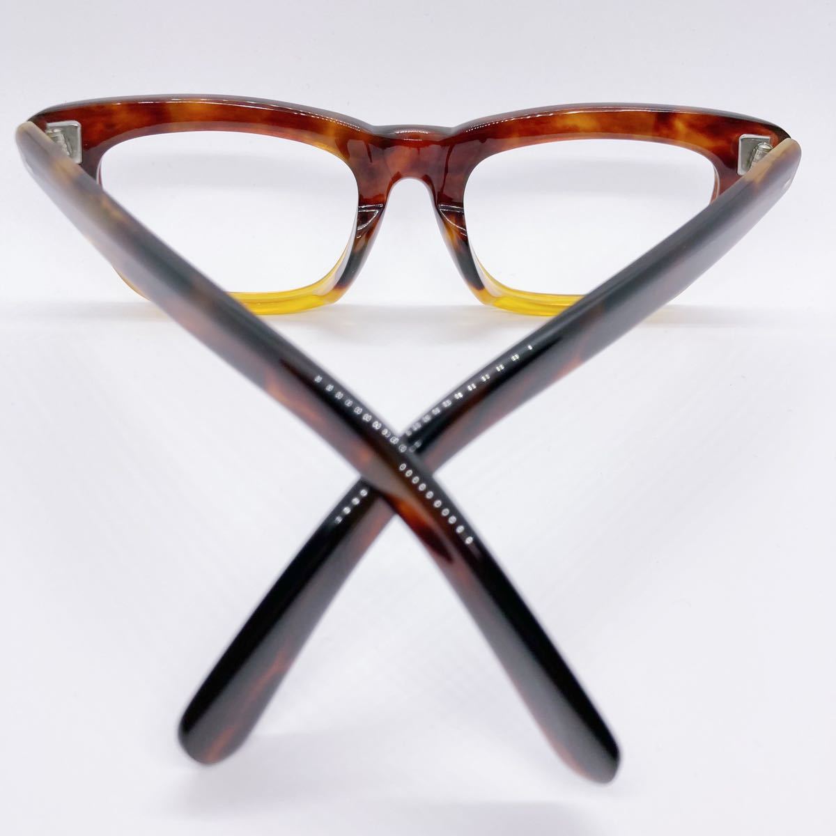 book@ tortoise shell 80 period glasses we Lynn ton dead stock Vintage made in Japan domestic production Crown punt Vintage glasses frame France 