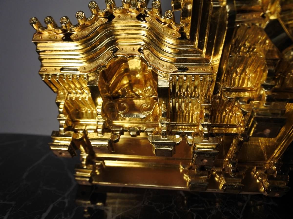 未使用保管品 最高級仏壇の屋根 本金箔 木製 見えない部分も金箔 豪華