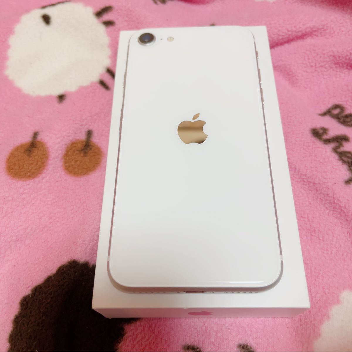 お得な情報満載 iPhone iphone se SE 第2世代 レッド箱のみ 64GB (SE2) ホワイト 64 GB iPhoneSE レッド 箱のみ