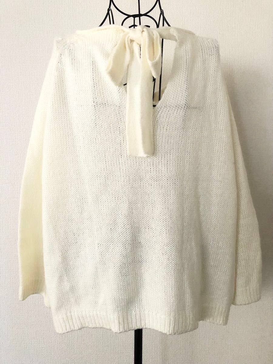 ゆったり透かし編みニットセーター　アイボリー