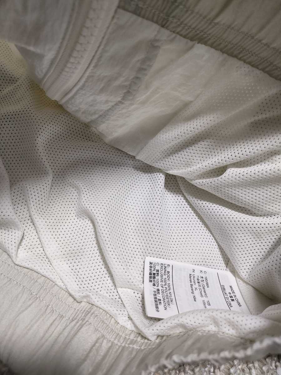 新品 定価25300 NIKE ビッグスウッシュ ナイロン セットアップ M 白 グレー パーカー ジャケット パンツ ナイキ スウッシュ メンズ 上下_画像5