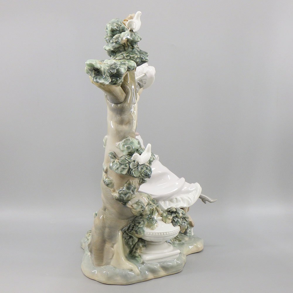 リヤドロ リアドロ Lladro 1366 ブランコに乗る少女 - 通販