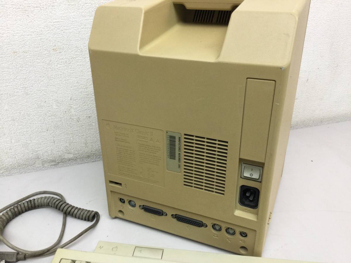 Macintosh Classic II 本体＋英語キーボード＋オリジナルマウス 未使用