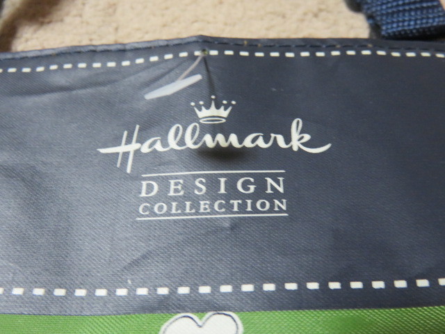 Hallmark DESIGN COLLECTION pouch shoulder pouch bag bag size 230-190. shoulder. length is adjustment is possible to do family storage goods 