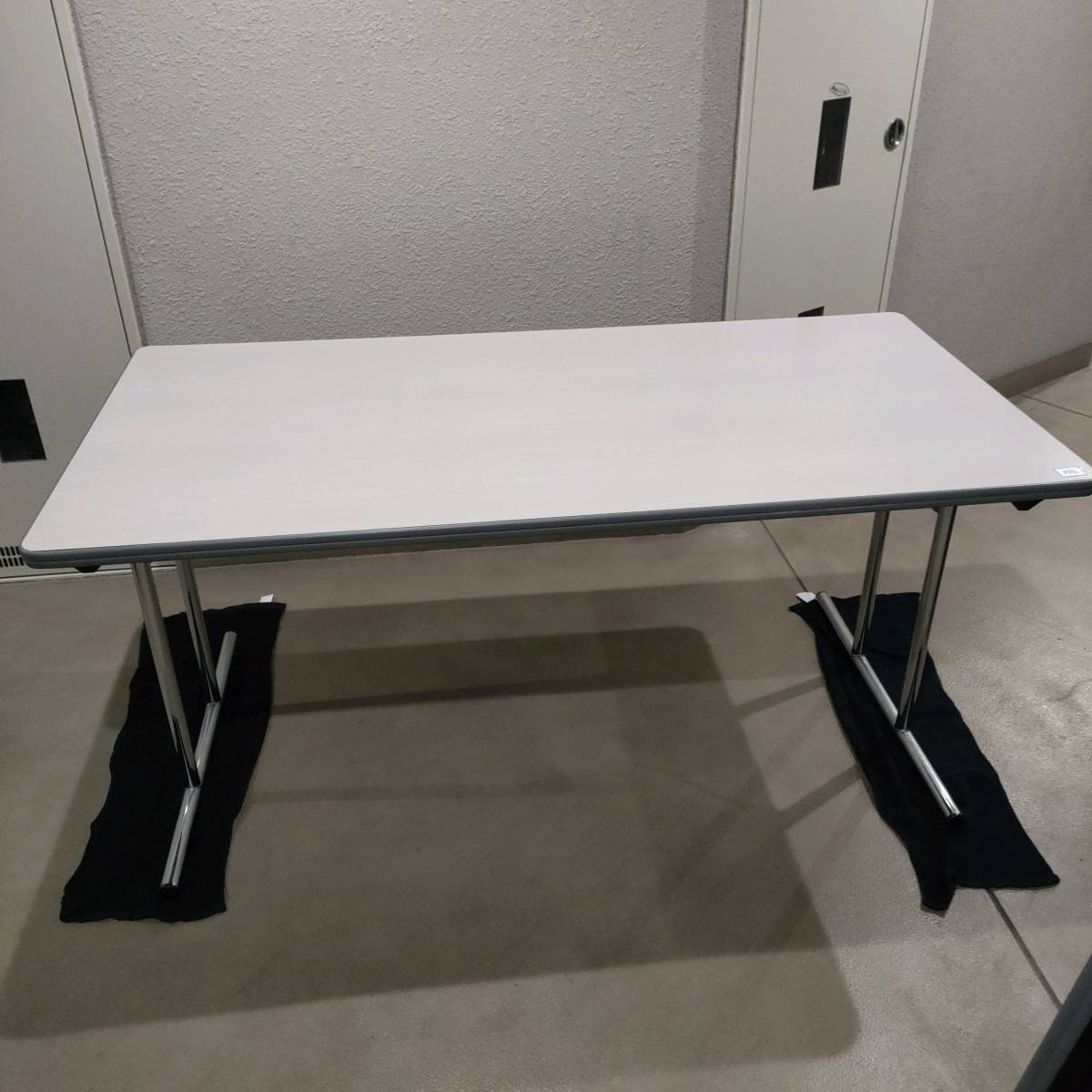 5台セット!イトーキ 事務机 大型 150cm x 75cm x 高さ70cm