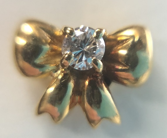 K18 YG　1.9g　ダイヤ 0.08ct　リボン　ピアス