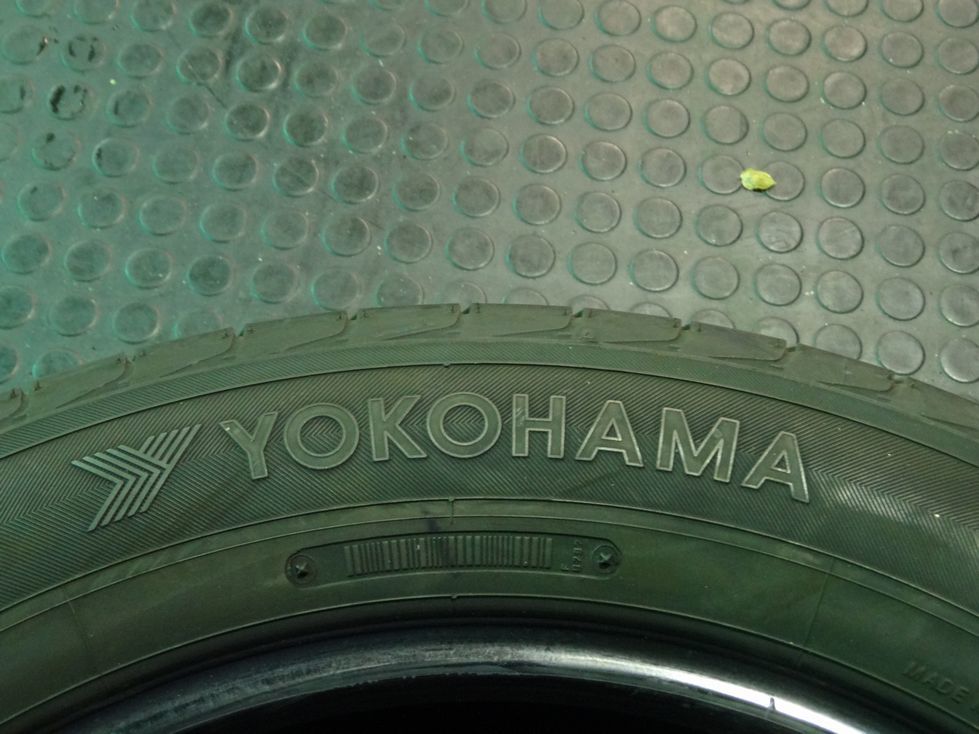 ヨコハマ BluEarth E51 E51A 225/60R18 100H 中古タイヤ 1本 2021年 日本製_画像2