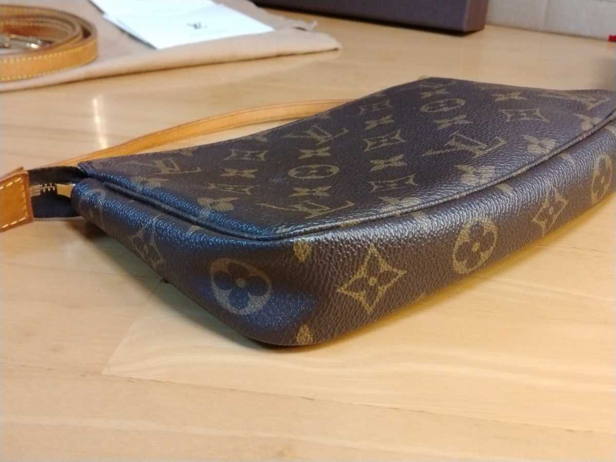 値下げ中 LOUIS VUITTON ルイヴィトン モノグラム アクセサリーポーチ