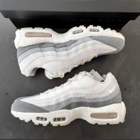 28 5 NIKE AIR MAX 95 QS DV2593-100 ナイキ エア マックス クイック